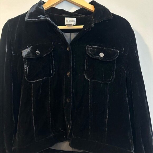 Chicos Velvet Jacket  Blazer Rayon Blend Long Sleeve Lined Black Size 1 ( Med/8) - Picture 3 of 10